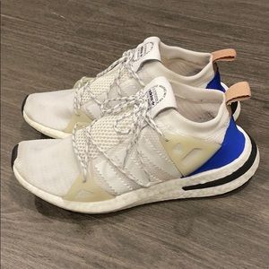 Women’s Akryn “Cloud White/Ash Pearl” Sneakers